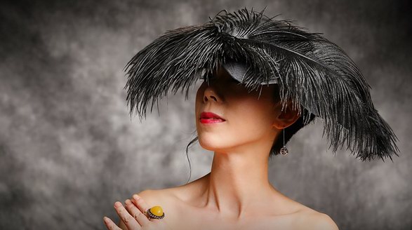 中国帽饰品牌“YUN芸”亮相米兰时装周