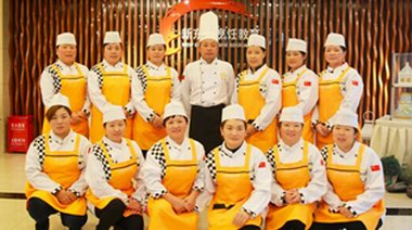 联合新东方烹饪教育，好慷推出会做饭的员工制保姆——做饭家