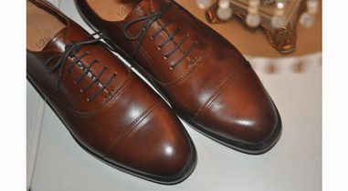 英伦风范再掀复古时尚，打造皇家绅士从一双皮鞋开始！