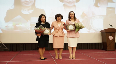 第30届韩国美妆博览会举办 香蒲丽喜获奖牌和表彰