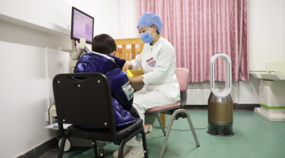 戴森向北京多家三甲医院捐赠空气净化风扇，为冬季送去洁净空气