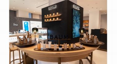 12月22日 全球首家【BAUM】免税店在日本银座三越开业