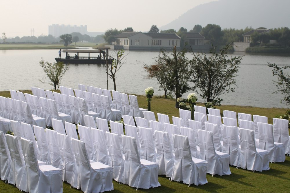 享受顶级定制的完美婚礼——杭州富春山居婚礼套餐
