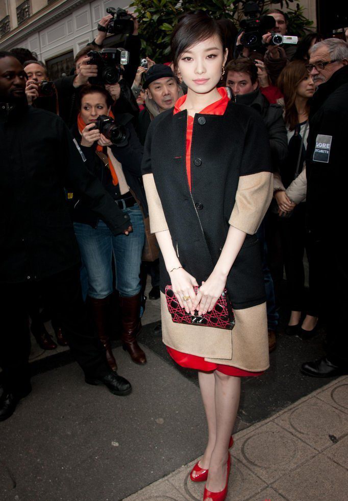 巴黎高定时装周上的中国女星 女王华服大比拼