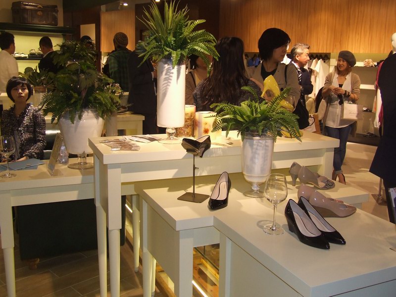 日本一线时装品牌ABAHOUSE国内首家概念店开业