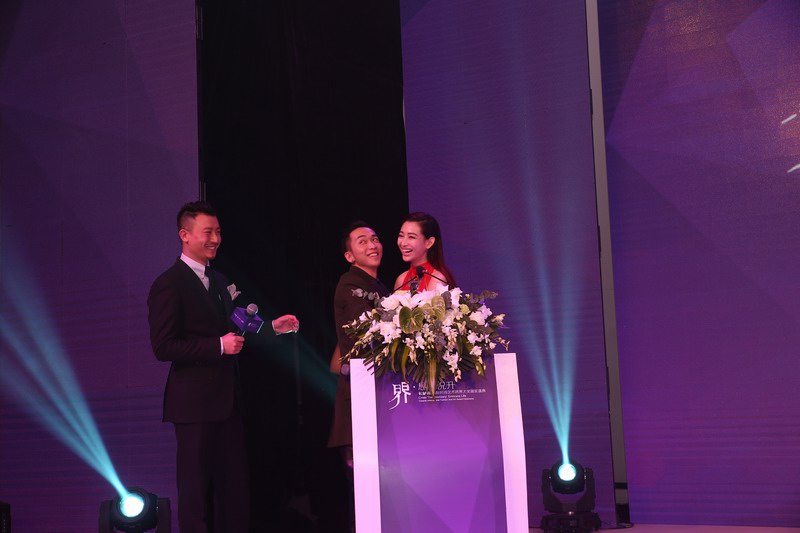 2014卡萨帝国际时尚艺术跨界大奖颁奖盛典在北京今日美术馆举行