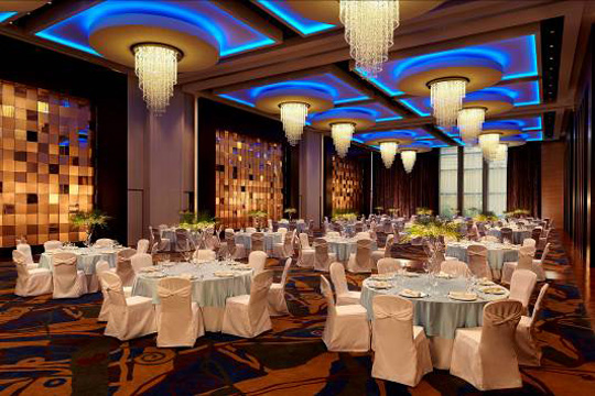 香港愉景湾酒店为新人觅梦寐以求的海滨婚礼