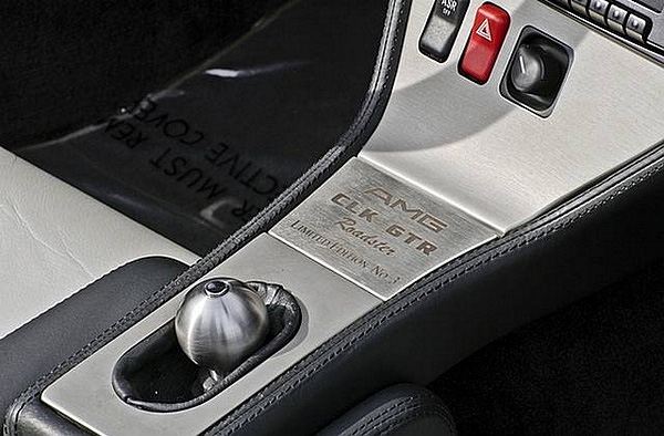 M-Benz CLK GTR Roadster 即将拍卖