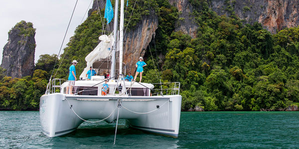 辛普森游艇为泰国租赁客户提供全方位服务体验