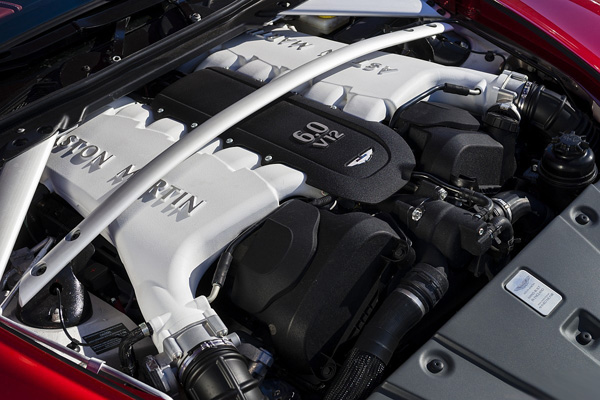 V12 Vantage S：优雅狂暴的完美综合体