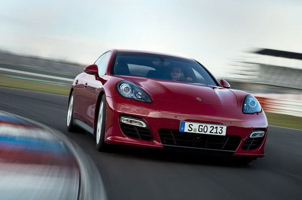 Porsche GTS 全车系共创视觉飨宴