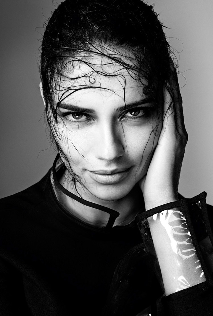 Adriana Lima《Vogue》意大利版2014年6月号