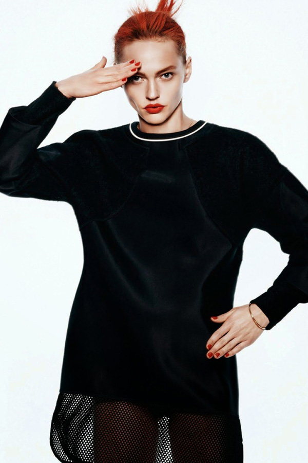Sasha Pivovarova《Vogue》法国版2014年8月号