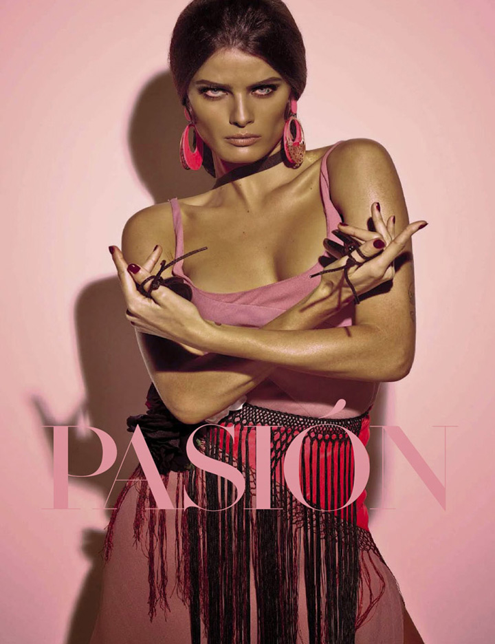 Isabeli Fontana《Vogue》意大利版2014年8月号