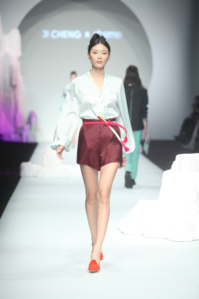 Ji Cheng 上海时装周2014春夏系列牡丹亭秀