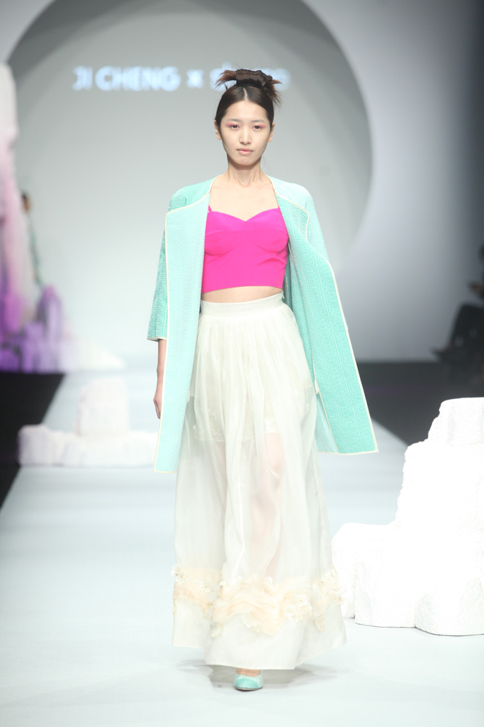 Ji Cheng 上海时装周2014春夏系列牡丹亭秀