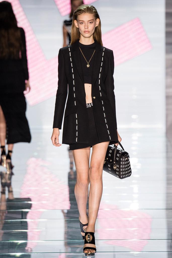 Versace 2015春夏流行发布