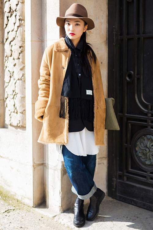 驼色大衣：冬日不可或缺的时尚单品