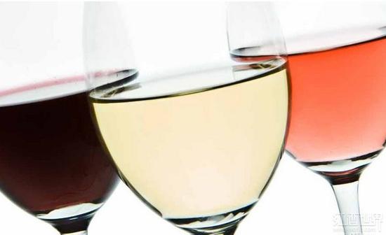 怎样品尝葡萄酒:给葡萄酒初学者的7点建议