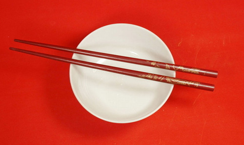 中日韩人家里的筷子有甚么差距？【风气】风气中国网
