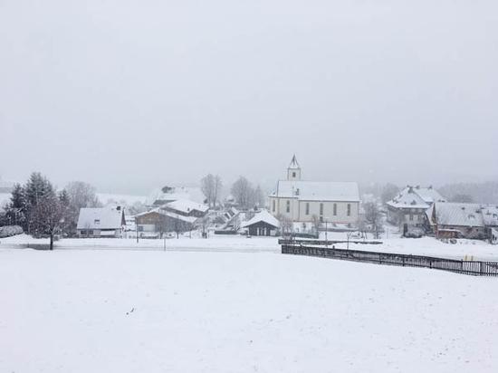 雪中的Breitnau，像是迪士尼动画片中的童话小镇