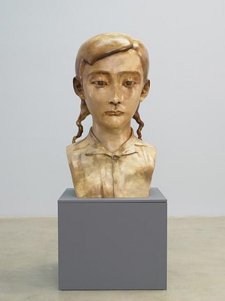 张晓刚铜雕作品纽约佩斯画廊首展售罄
