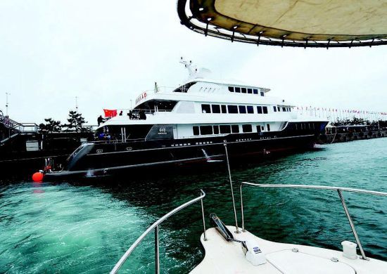 亚洲最长的铝合金游艇青岛首航