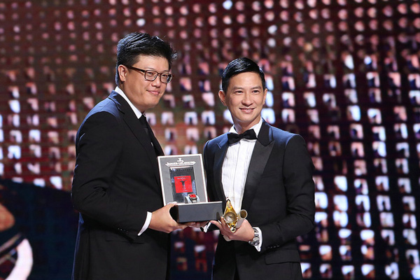 积家为上海国际电影节金爵奖最佳男女演员赠送腕表