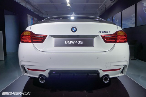 预告M4雏形，BMW展示装备M套件的435i