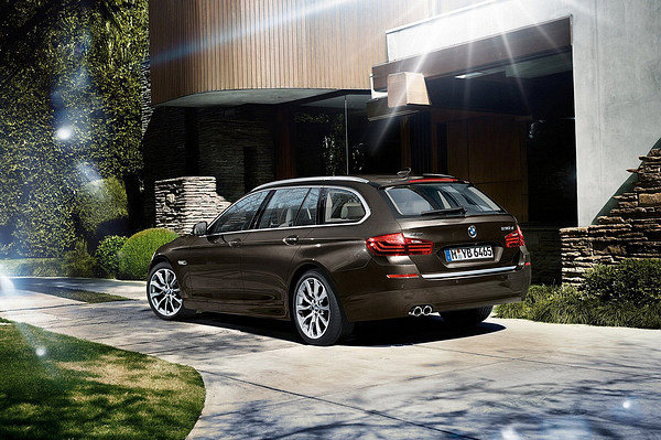 BMW（宝马）发布5-Series最新广告 演绎美好生活