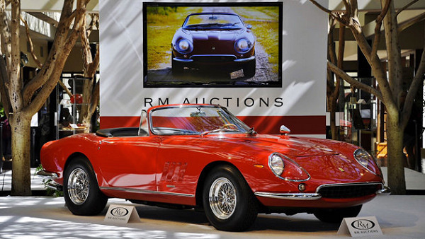 1967年法拉利古董车圆石滩拍出2750万美元天价