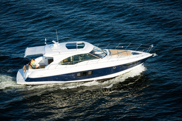 Cruisers Yacht 2013新款「45 Cantius」游艇