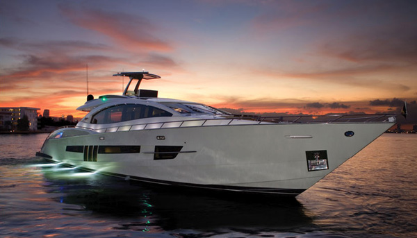 Lazzara 92 LSX：个性化奢华运动游艇