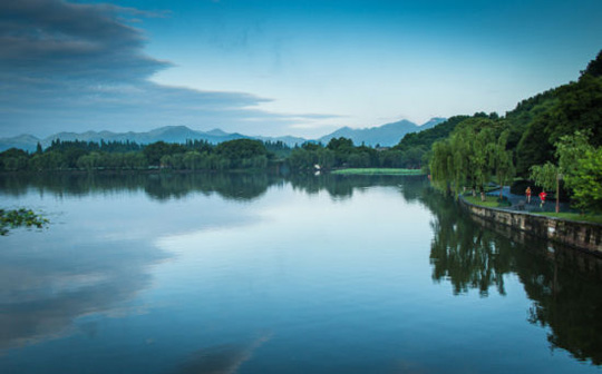 杭州西湖入选世界12大落日美景