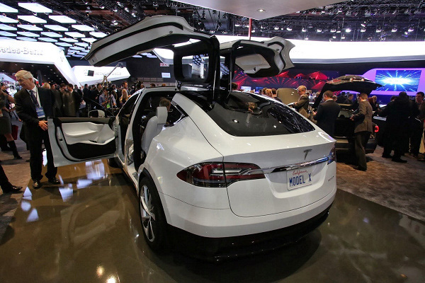 Tesla Model X 订单已超过6000辆