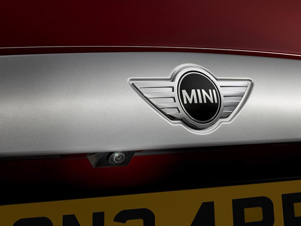 MINI全新Cooper车系正式亮相 明年春季上市