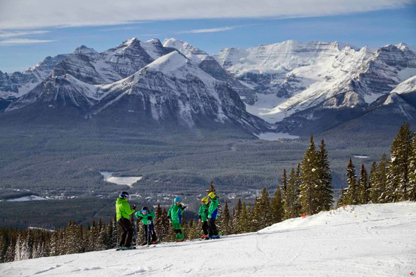 露易丝湖滑雪场荣膺2013「加拿大最佳滑雪胜地」