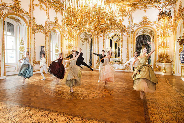 Vivienne Westwood 为维也纳芭蕾舞团设计服装