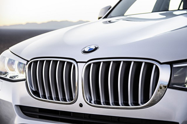 BMW（宝马）小改款X3正式亮相芝加哥车展