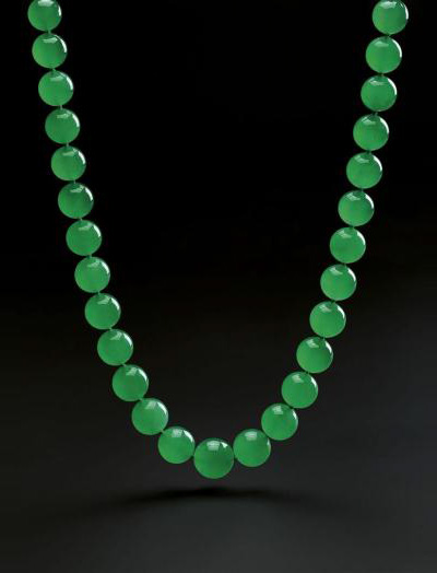 苏富比香港即将拍卖史上最珍罕贵重的翡翠珠项链