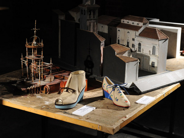 「独特视野菲拉格慕手工坊」展览于米兰举行