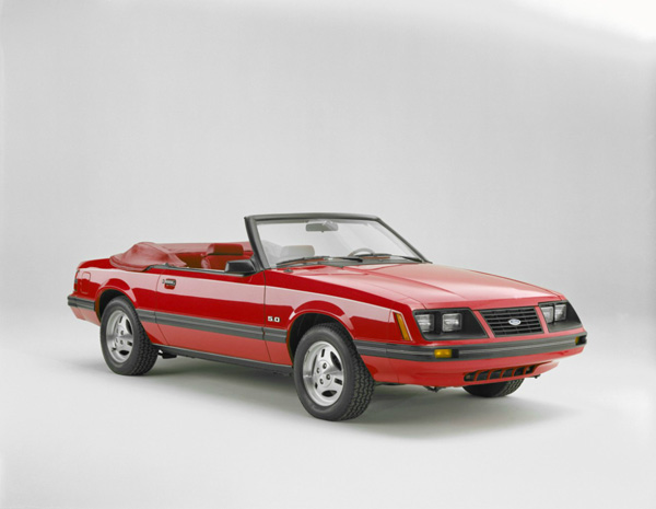 崇实求新 —— 第三代福特Mustang