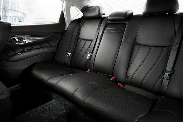 Infiniti Q70L 小改款将在纽约车展发表