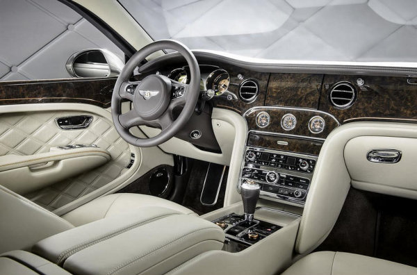 Bentley Plug-in Hybrid Concept 登场