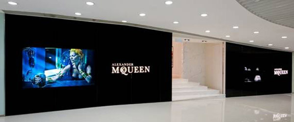 Alexander McQueen 于香港开设配饰概念店