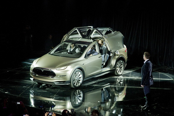 TESLA准备生产Model X 预计2015年推出
