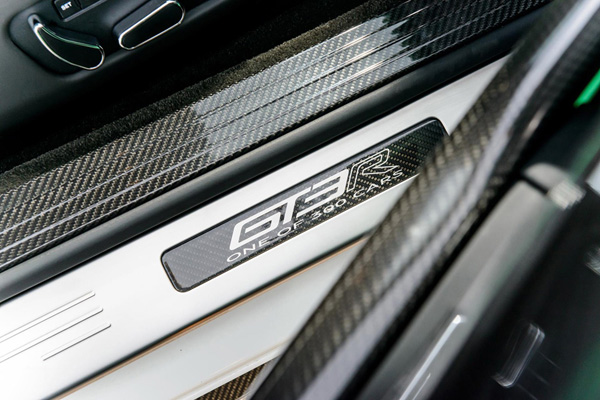 宾利发布2014款欧陆GT3-R 限量300台