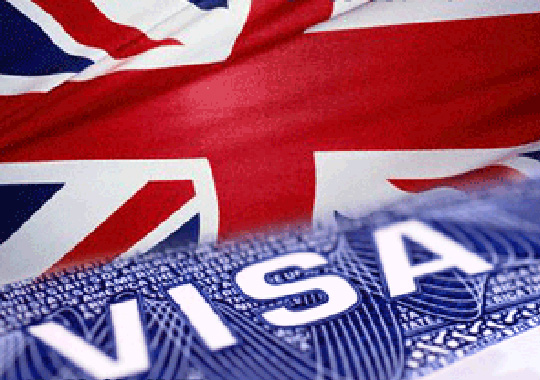 英国为吸引中国游客简化签证程序