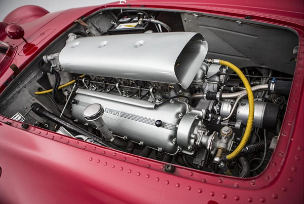 Ferrari 375-Plus 古董车拍出千万英镑高价