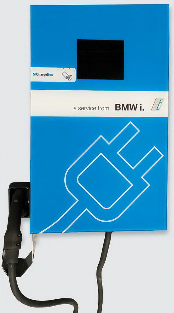 BMW推出i DC Fast Charger 快速充电器